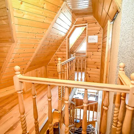U Topora Z Jacuzzi - 80m Do Stacji Narciarskiej Bed & Breakfast